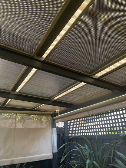 Renshade Reflective Foil - Windows, Pergolas and Caravans